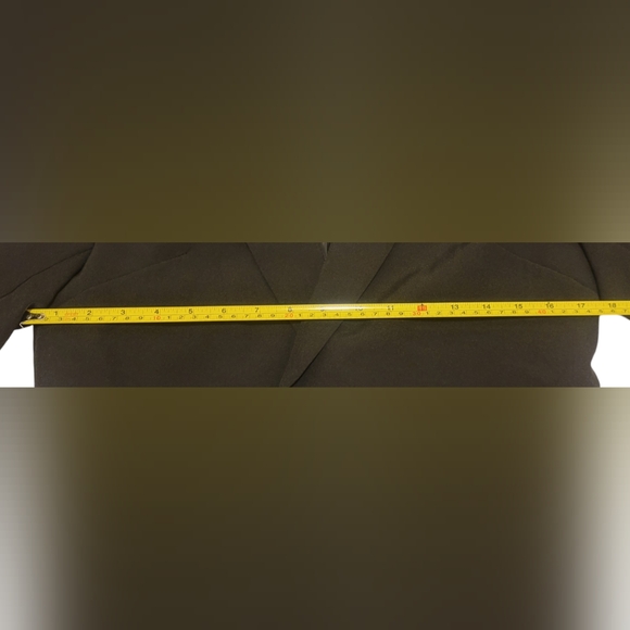 Black Blazer with pockets - New with Tags, Size 1. US XS. - Picture 6 of 8